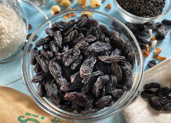 Afghan-black-raisins (3)